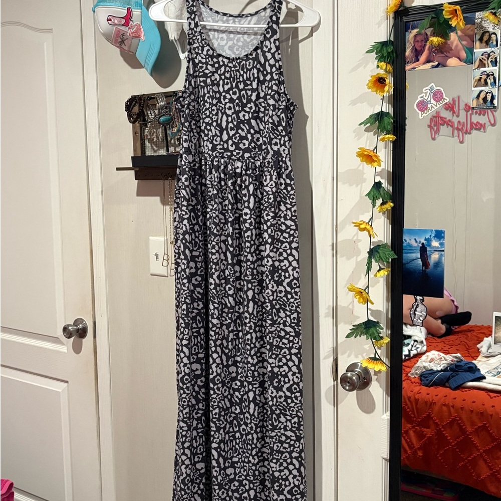 Old Navy Black and White Leopard Print Maxi Dress